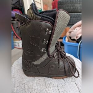 Men's Forum Destroyer Brown Snowboard Boots Size 9